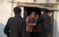 “天寒人心曖、職企一家親”—成武縣allwin燃氣公司領導“送溫暖”慰問困難職工家屬